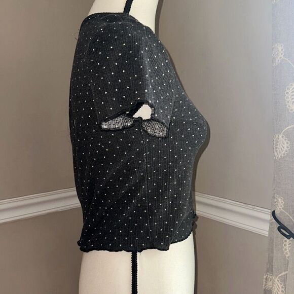 Olivia Rae Crop Top - Picture 2 of 4